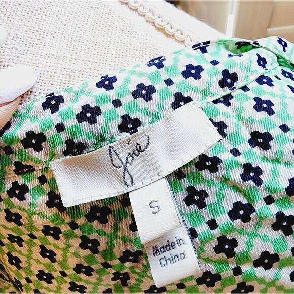Joie Jira Silk Blouse Green Blue White Geometric Size Small - Picture 5 of 8